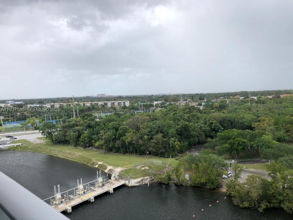 THE HARBOUR NORTH CONDO · #1005 in North Miami Beach - Photo 48