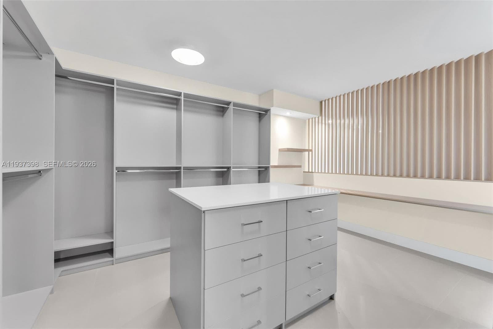 TURNBERRY TOWERS · #4K in Aventura - Photo 12