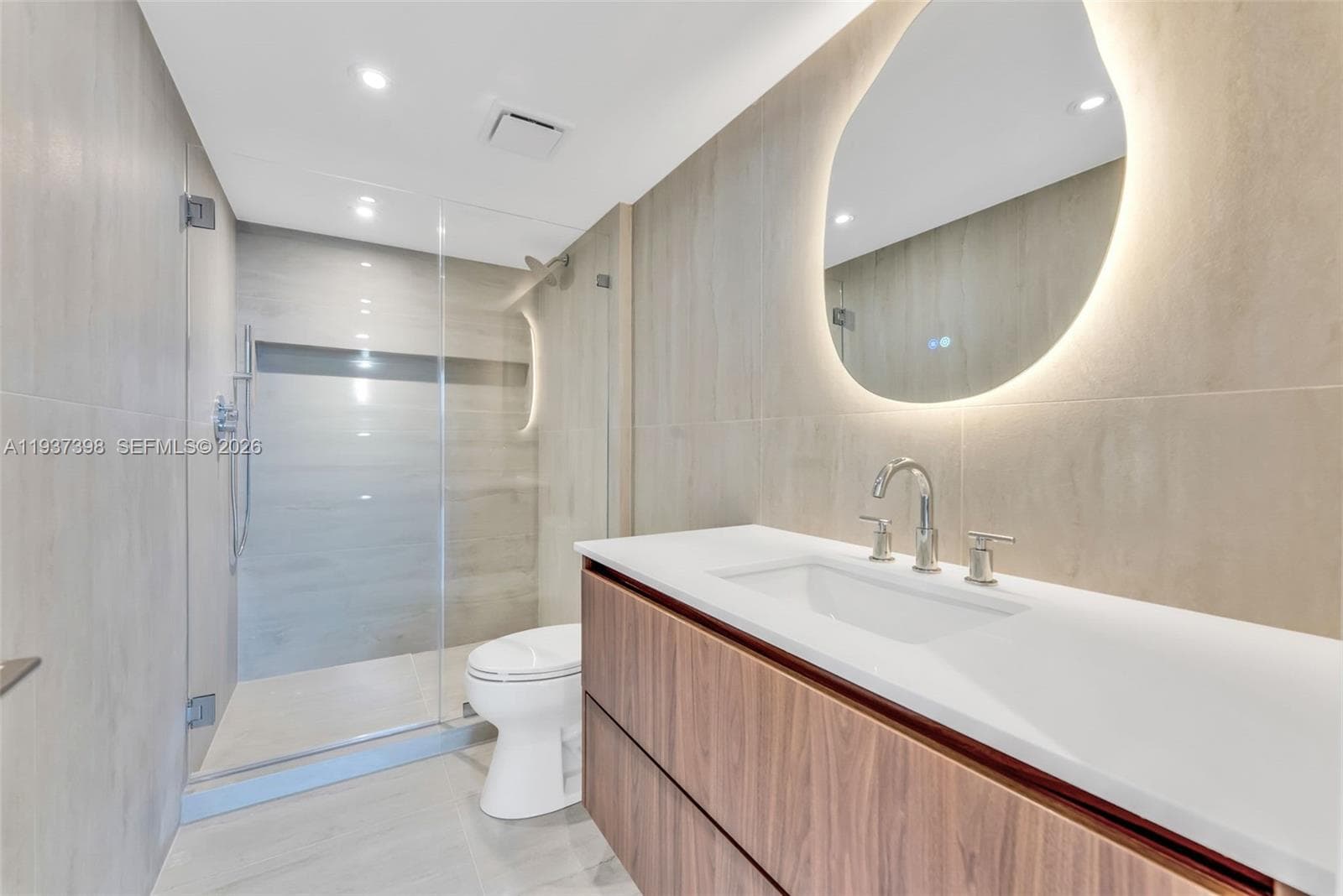 TURNBERRY TOWERS · #4K in Aventura - Photo 20
