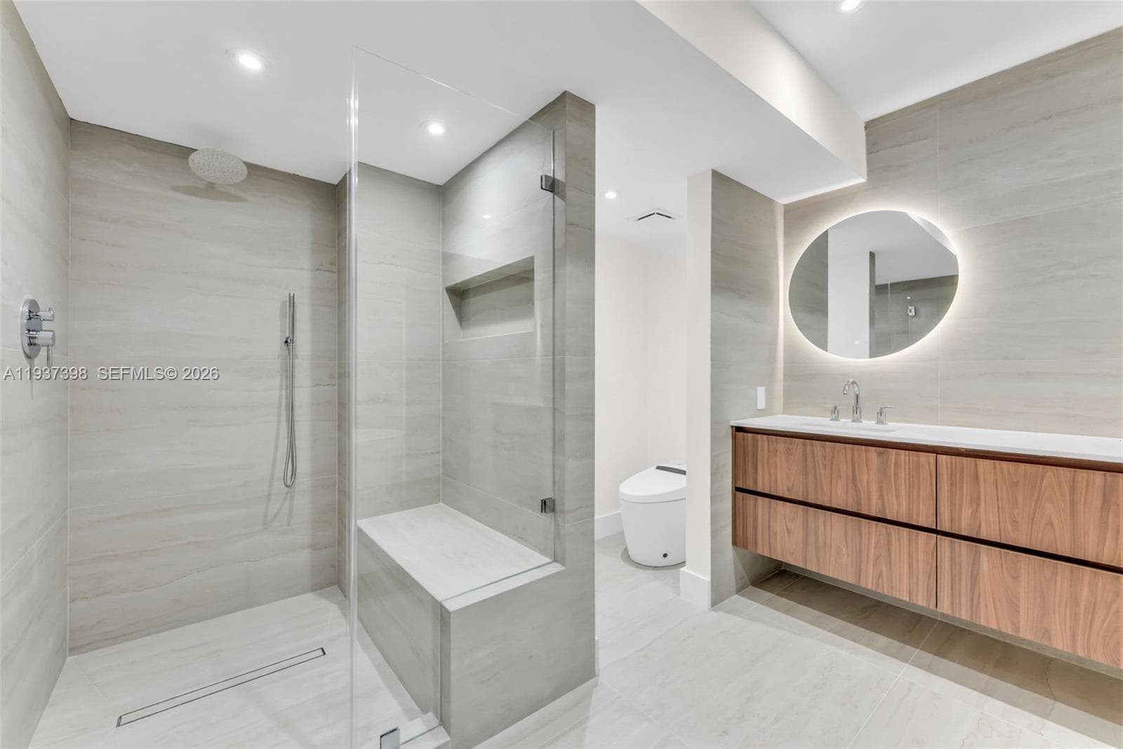 TURNBERRY TOWERS · #4K in Aventura - Photo 14