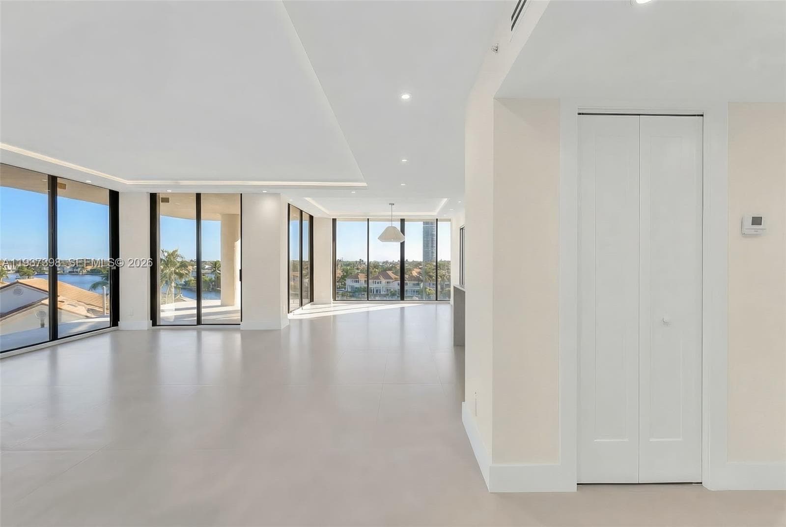 TURNBERRY TOWERS · #4K in Aventura - Photo 8