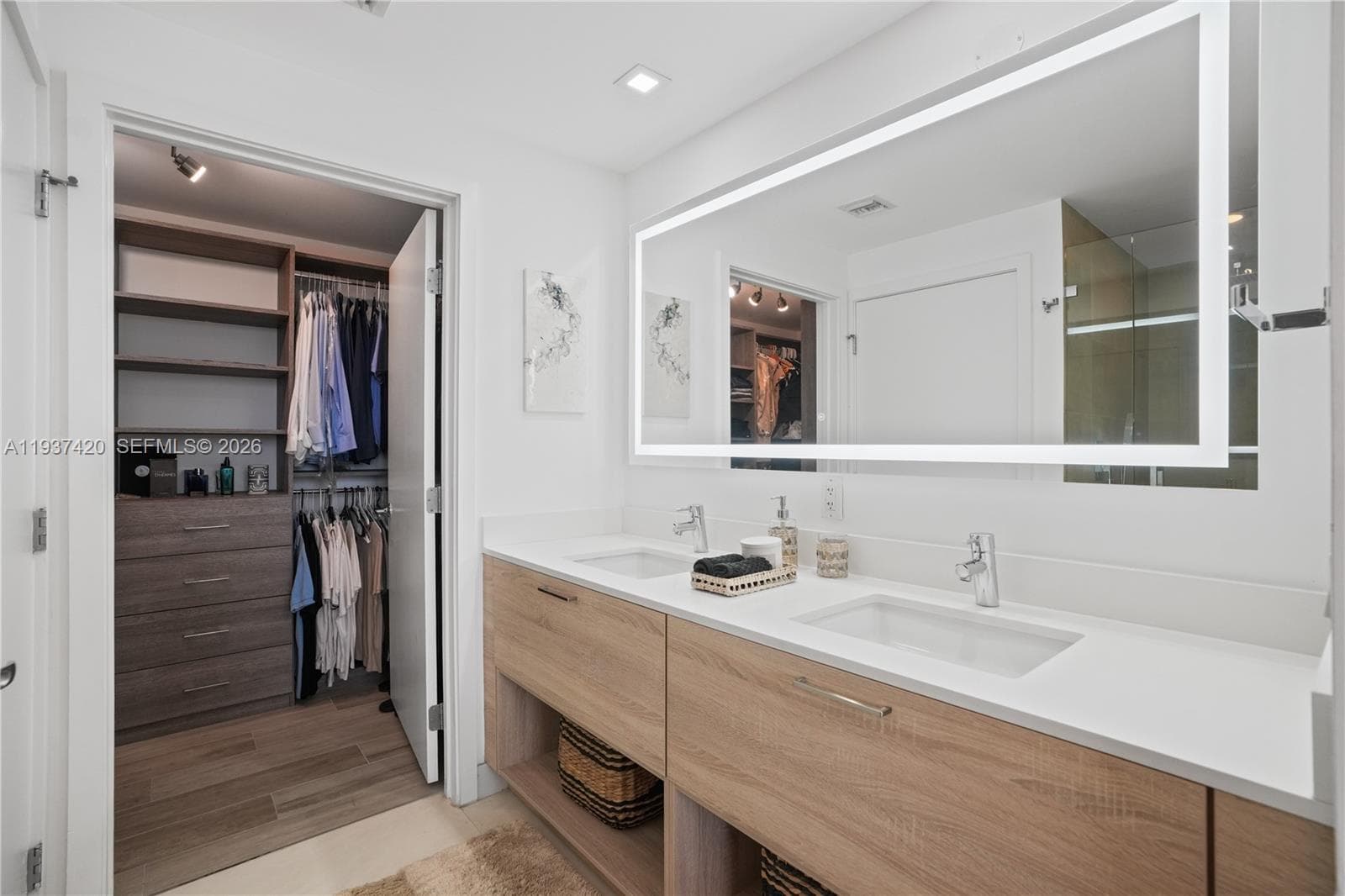 THE HARBOUR SOUTH CONDO · #2819 in North Miami Beach - Photo 18