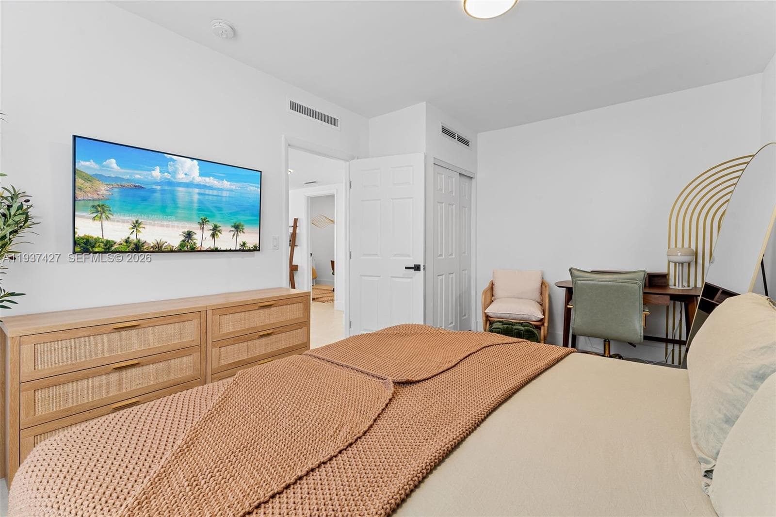 King bed