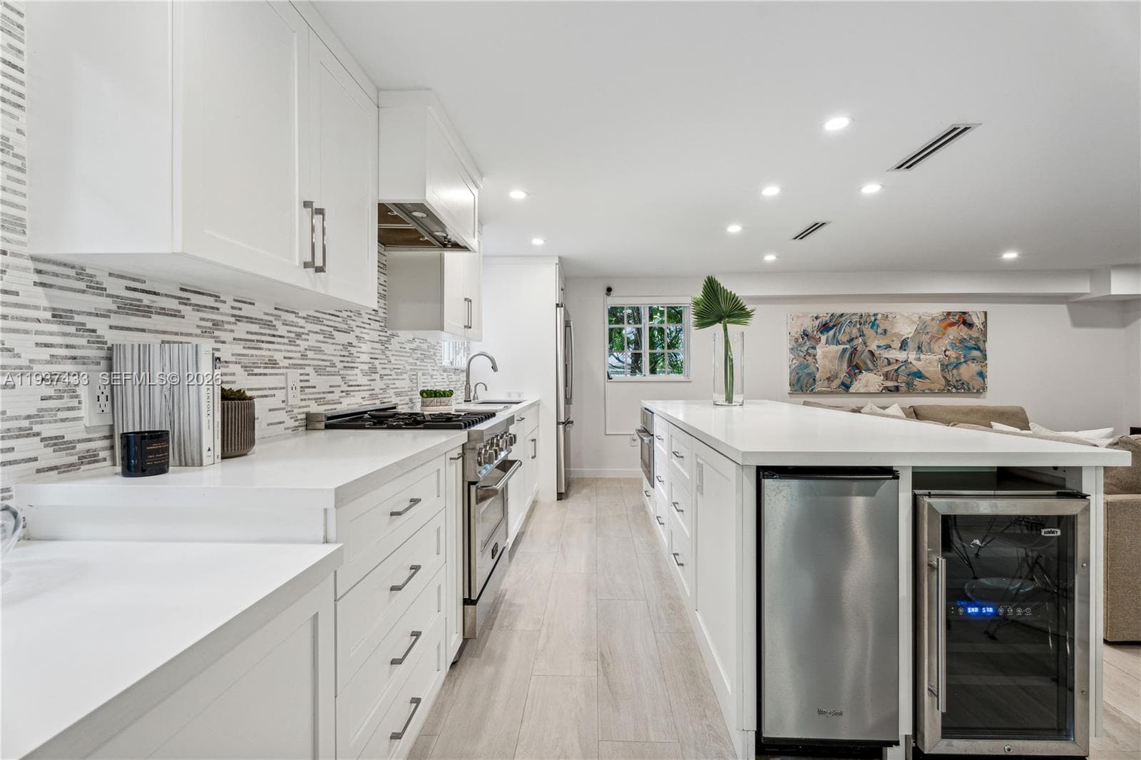 THE DARIA CONDO · #5 in Miami Beach - Photo 13