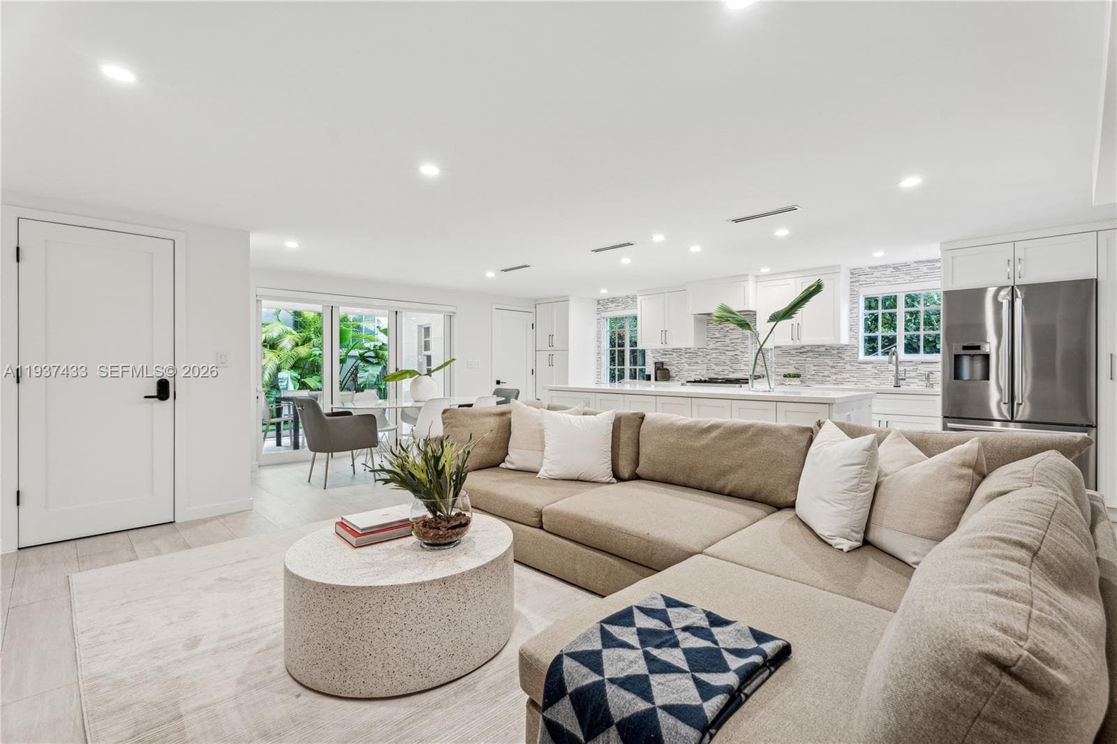 THE DARIA CONDO · #5 in Miami Beach - Photo 11