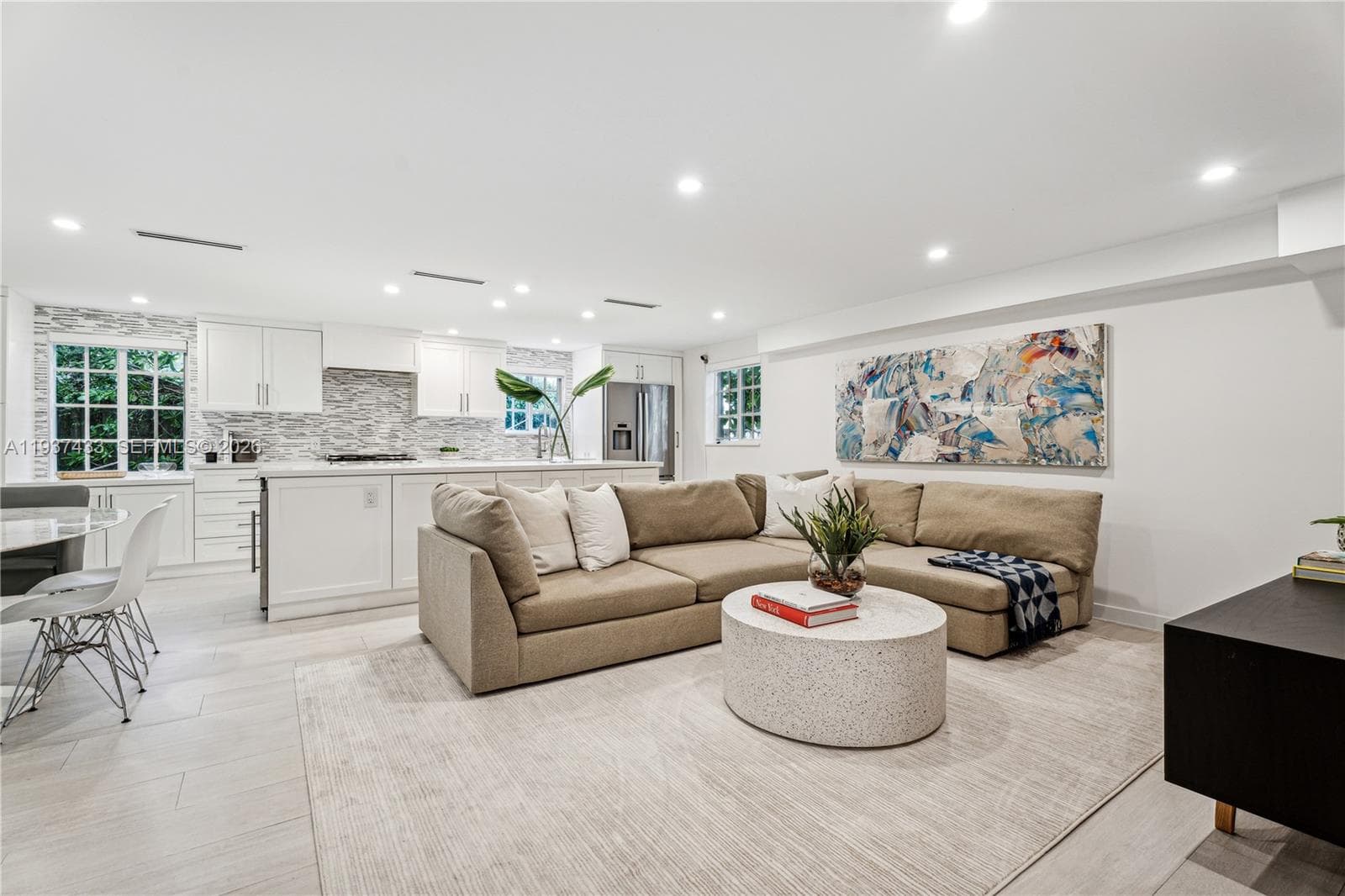 THE DARIA CONDO · #5 in Miami Beach - Photo 8