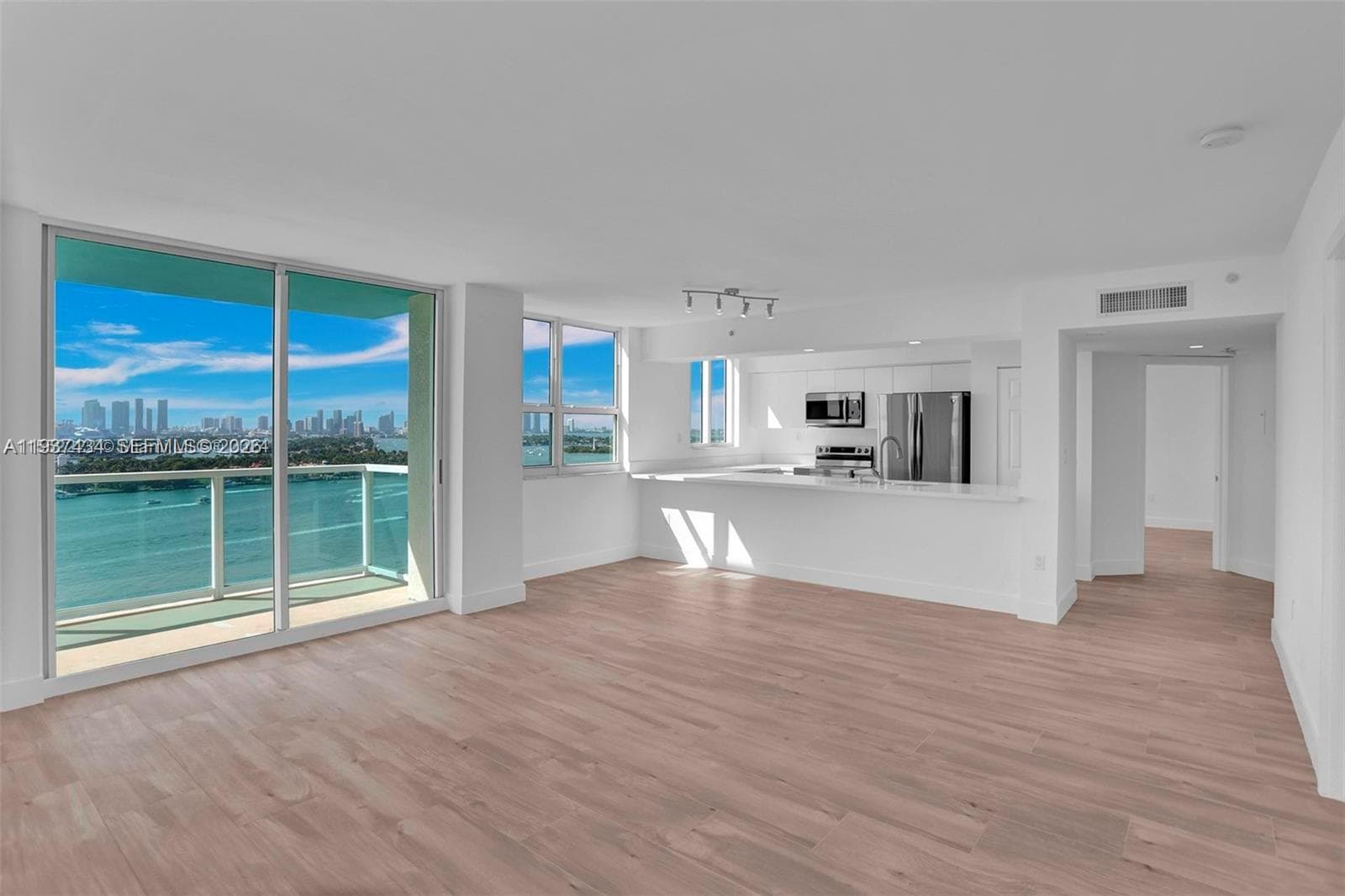 THE FLORIDIAN CONDO · #2001 in Miami Beach - Photo 3