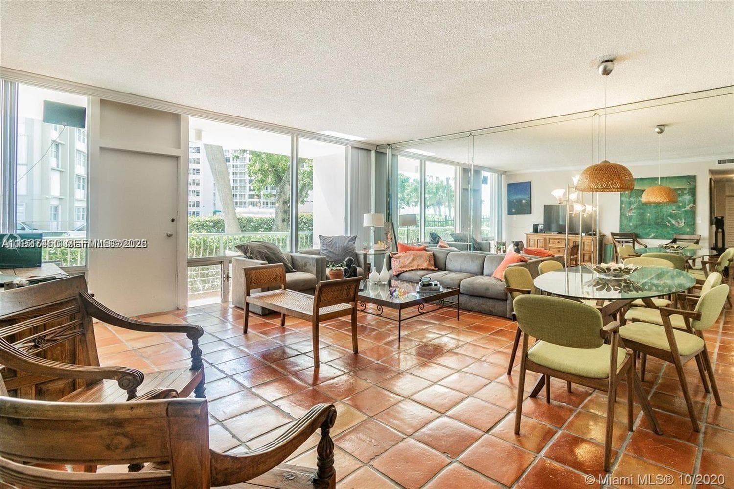 BRICKELL BAY TOWER CONDO · #105 in Miami - Photo 3