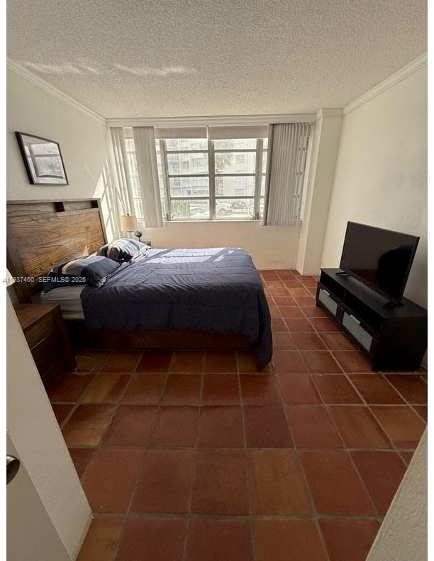 BRICKELL BAY TOWER CONDO · #105 in Miami - Photo 9