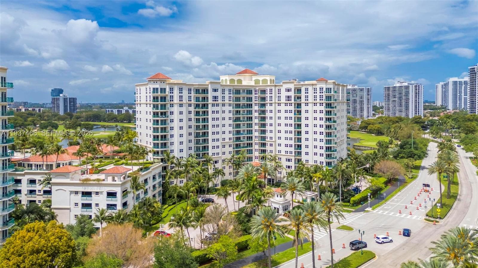 Turnberry Village · #1209 in Sunny Isles Beach - Photo 38