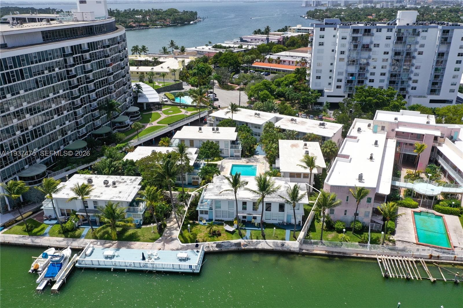 THE TROPICAL RESORT CONDO · #22 in Miami Beach - Photo 22