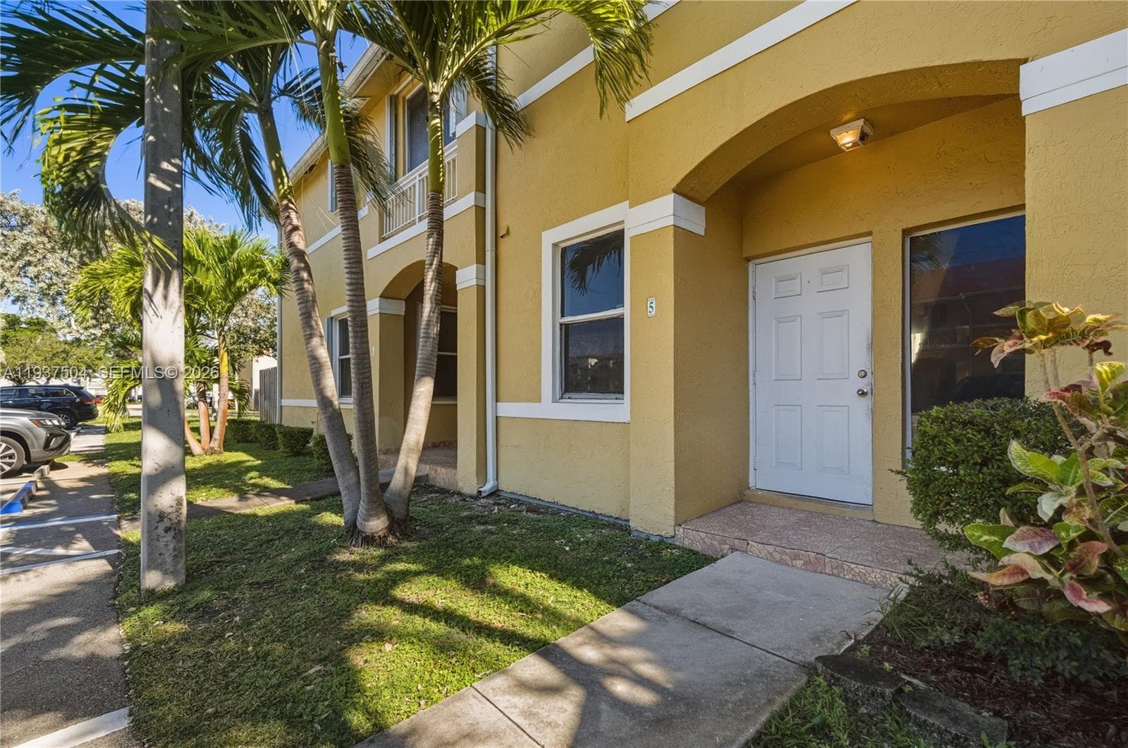 SIERRA RIDGE CONDO H · #5 in Miami - Photo 2