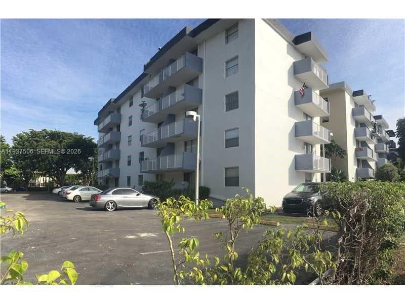 North Bay Villas Condo · #323 in North Bay Village - Photo 32