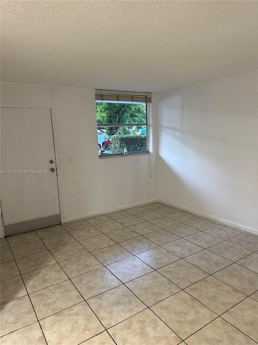 North Bay Villas Condo · #102 in North Bay Village - Photo 8