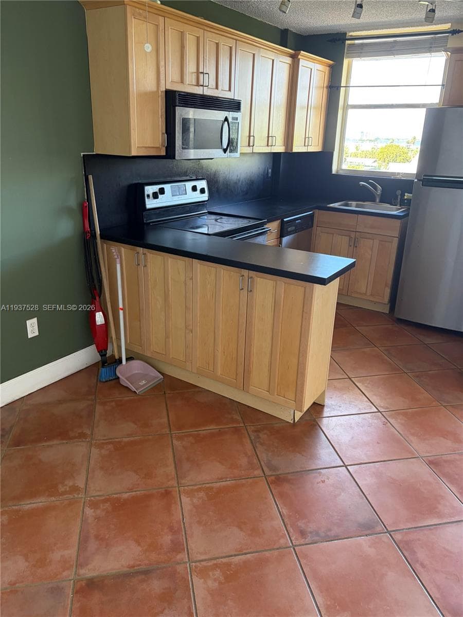 NORTH BAY VILLAS CONDO · #502 in North Bay Village - Photo 3