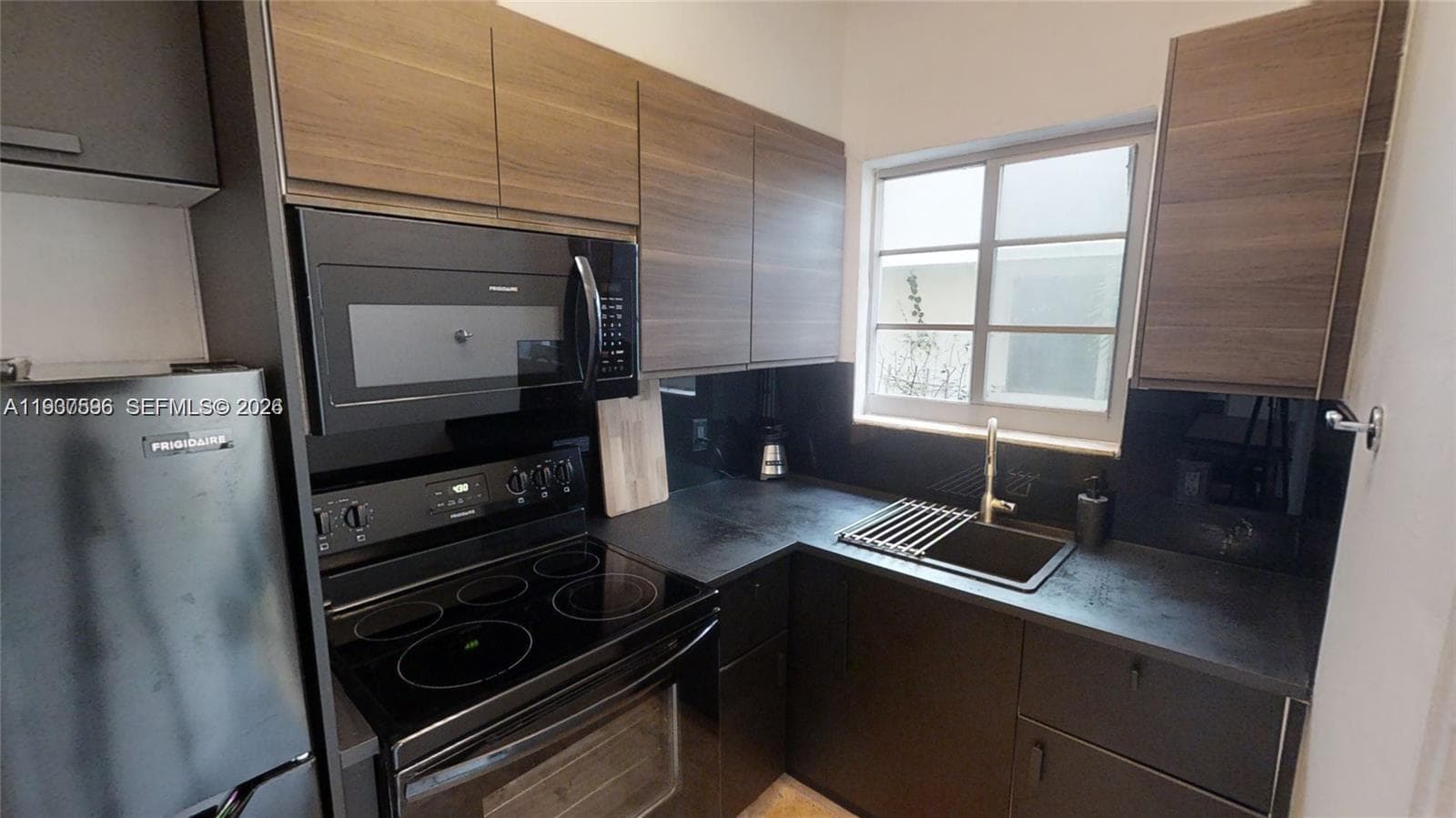 MERIDIAN PARK CONDO · #101 in Miami Beach - Photo 9