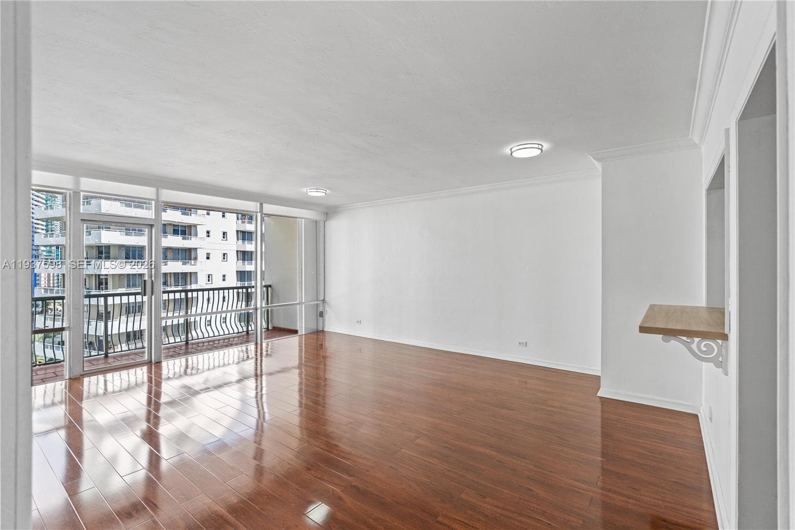 BRICKELL BAY TOWER CONDO · #1114 in Miami - Photo 6