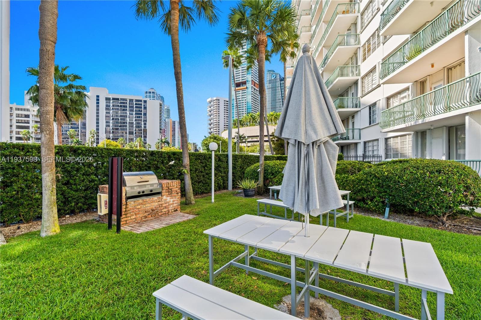 BRICKELL BAY TOWER CONDO · #1114 in Miami - Photo 22