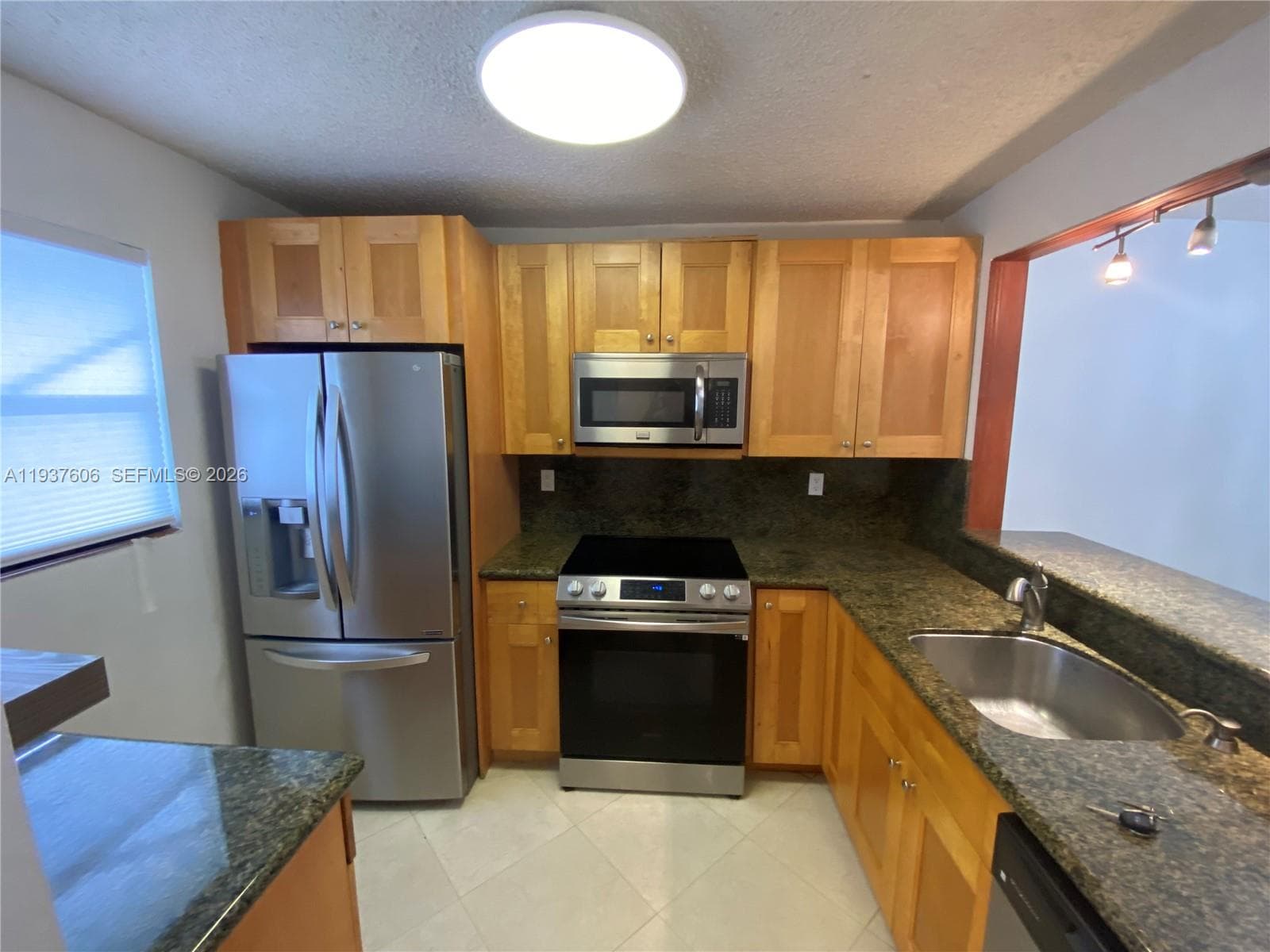 JEFFERSON GARDENS CONDO · #2 in Miami Beach - Photo 4