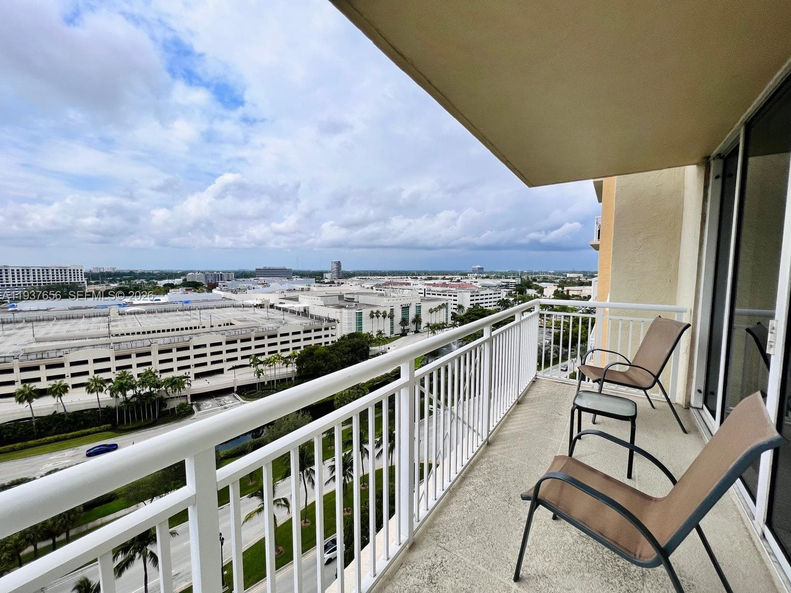 TURNBERRY ON THE GREEN CO · #1408 in Aventura - Photo 2