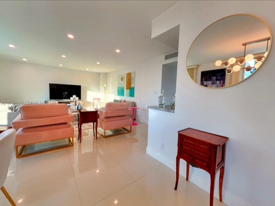 dining room / kitchen
