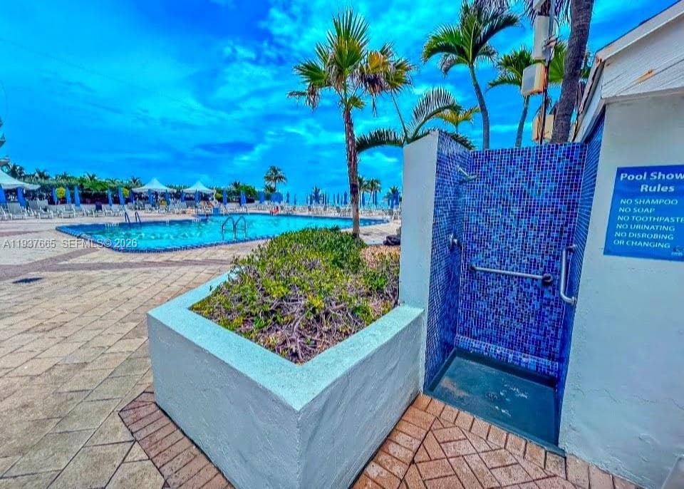 oceanfront pool