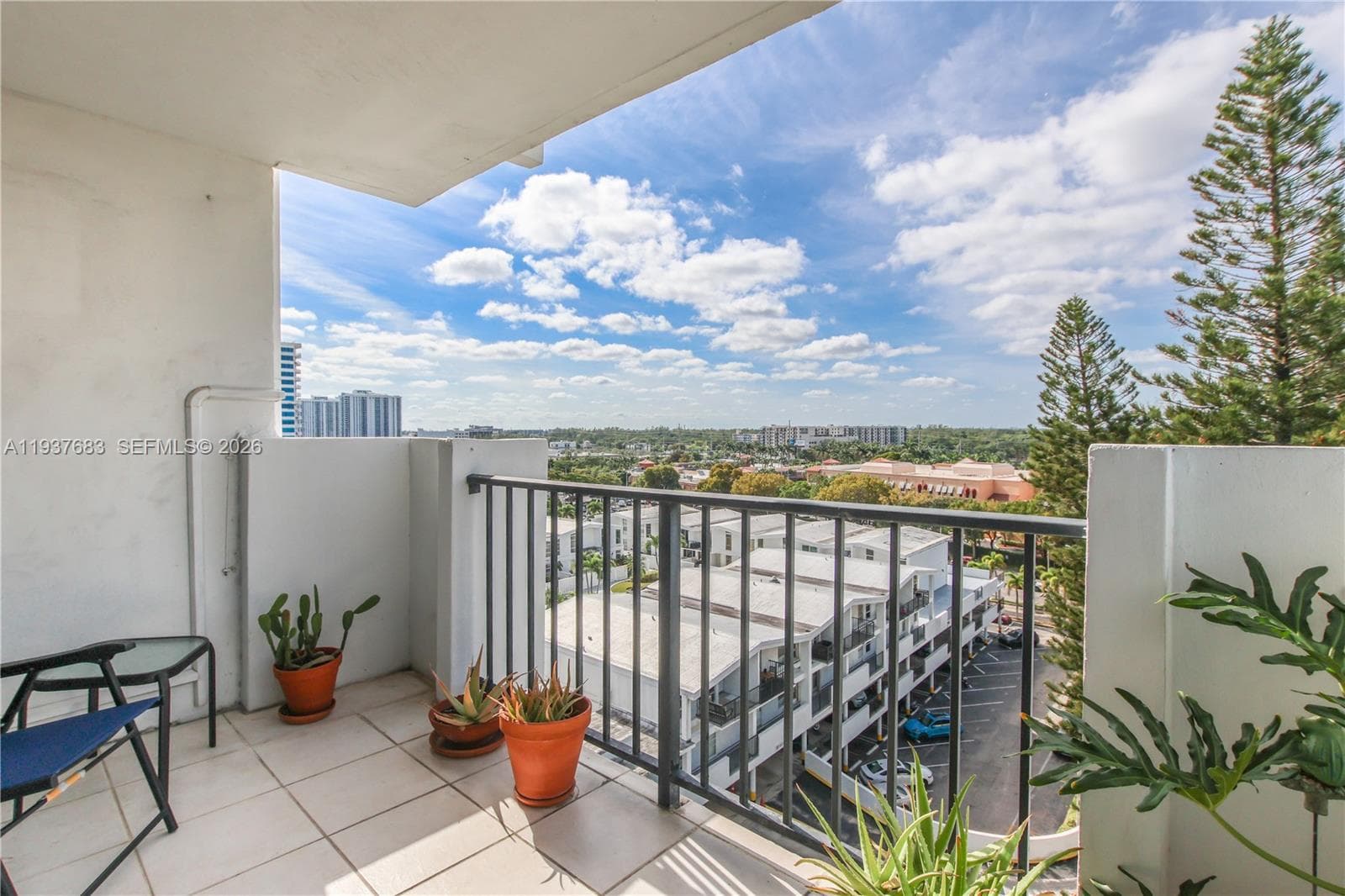 COMMODORE PLAZA CONDO · #901 in Aventura - Photo 12