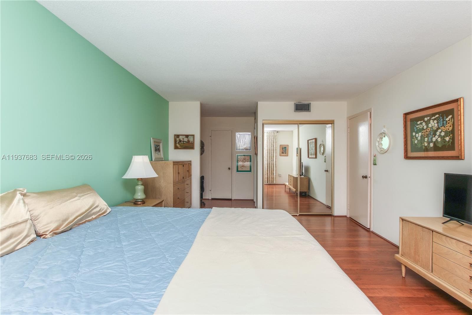 COMMODORE PLAZA CONDO · #901 in Aventura - Photo 24