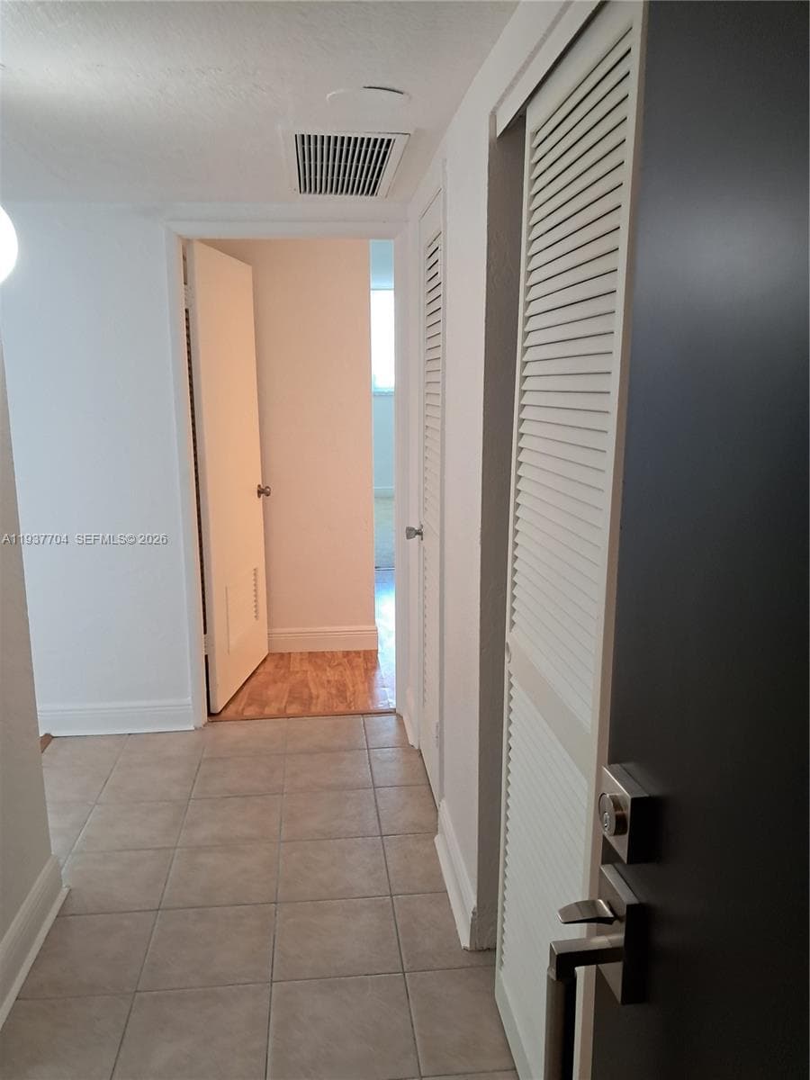 Oceanview Condo B · #806 in Sunny Isles Beach - Photo 7
