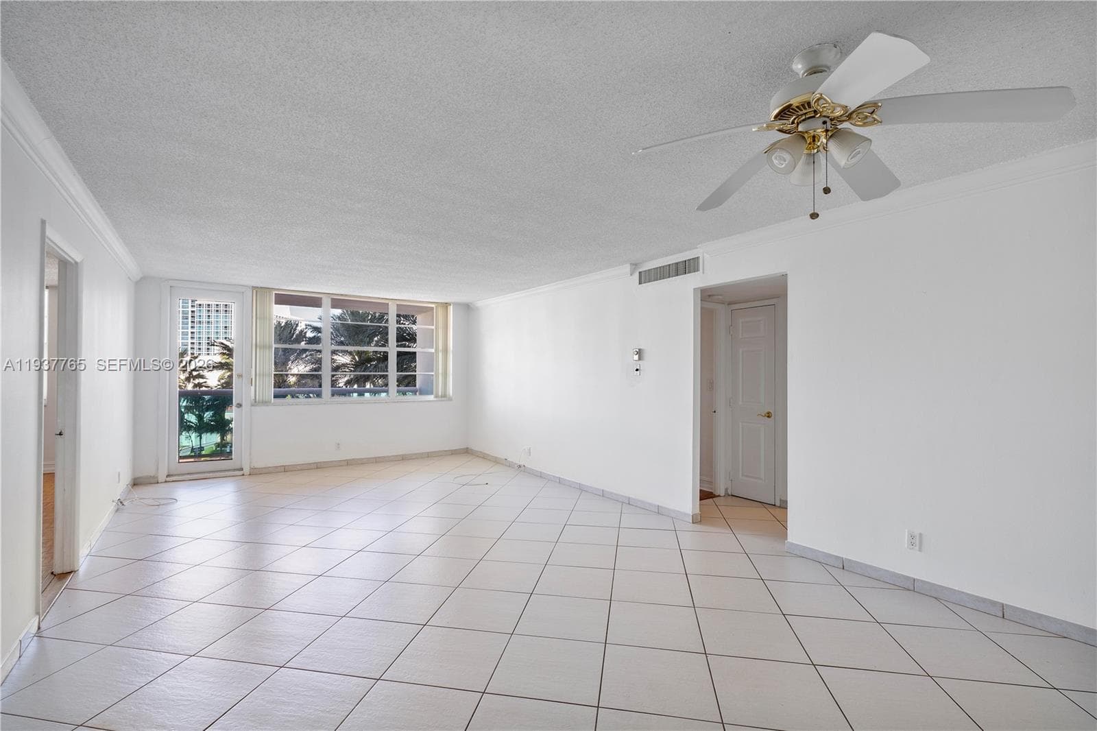 AQUASOL CONDO · #4P in Miami Beach - Photo 2