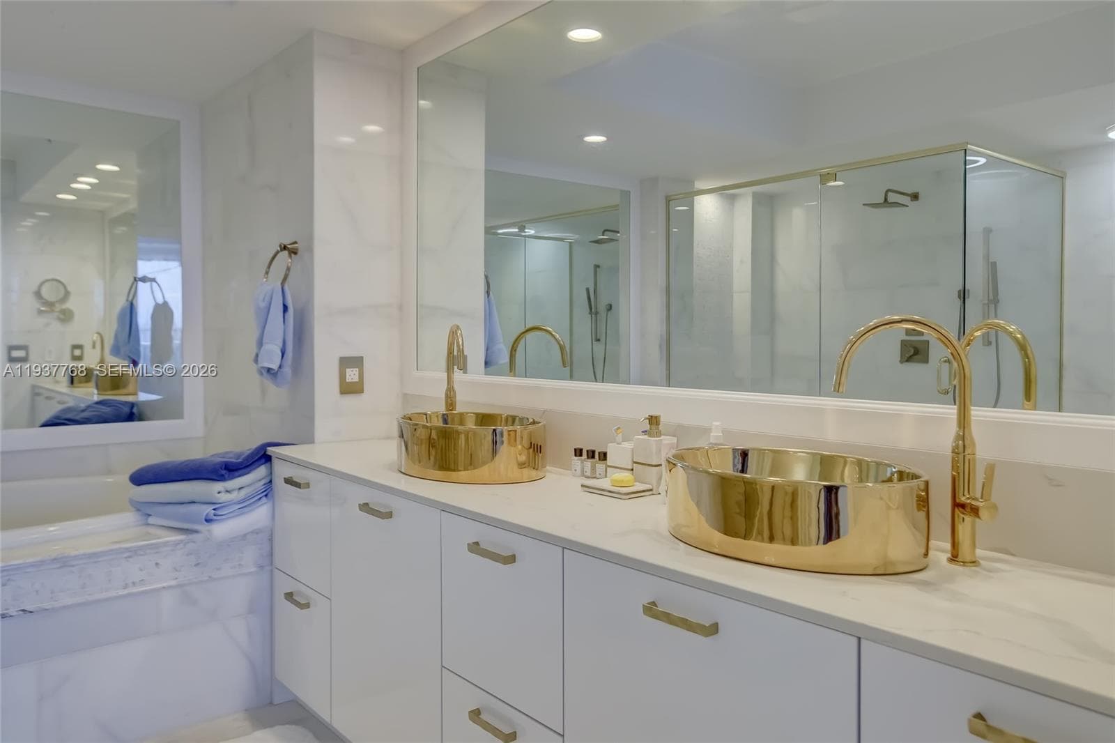 BEACH CLUB TWO CONDO · #2402 in Hallandale Beach - Photo 17