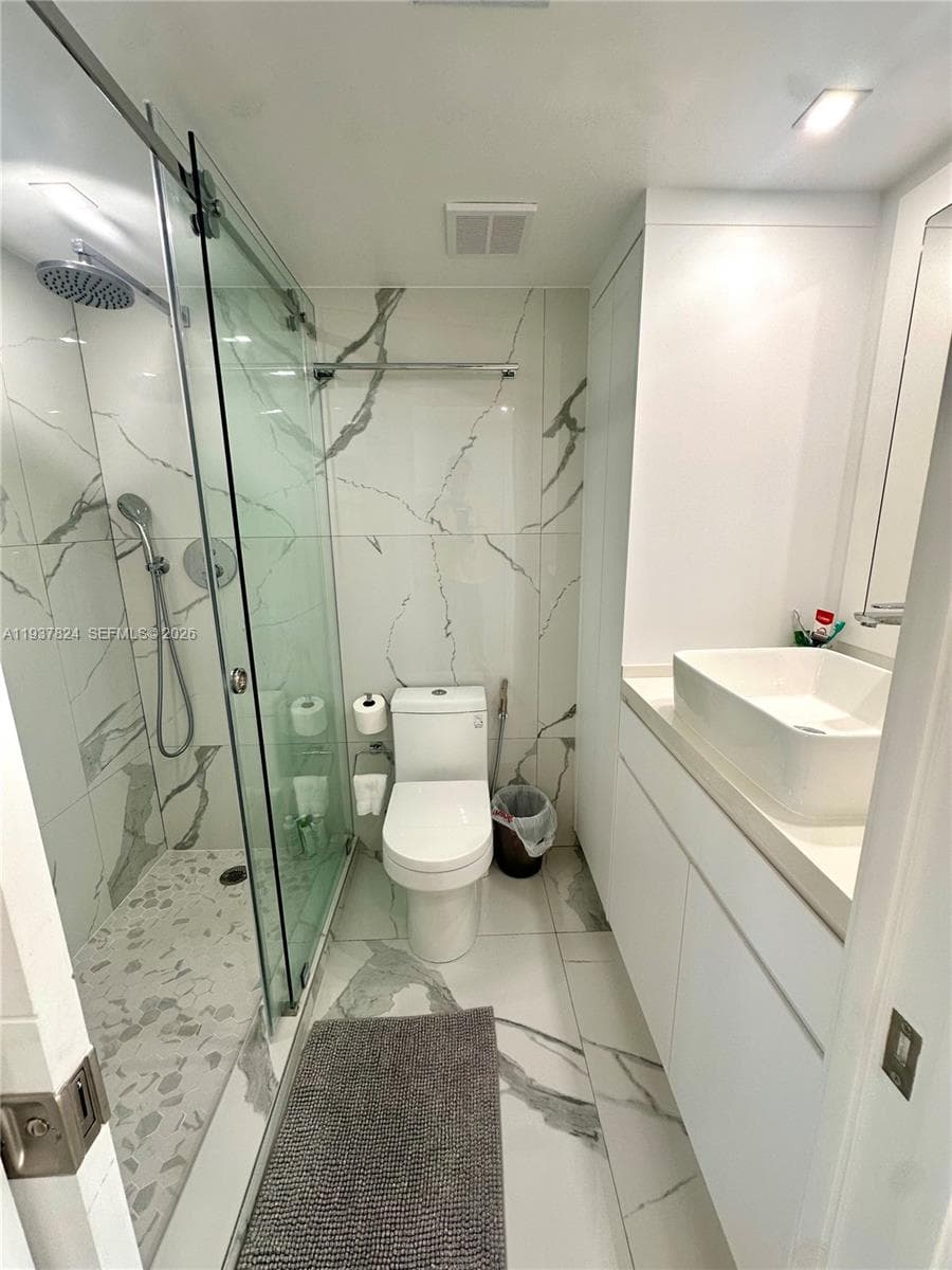 THE ROYAL CLUB CONDO · #408 in Miami Beach - Photo 4