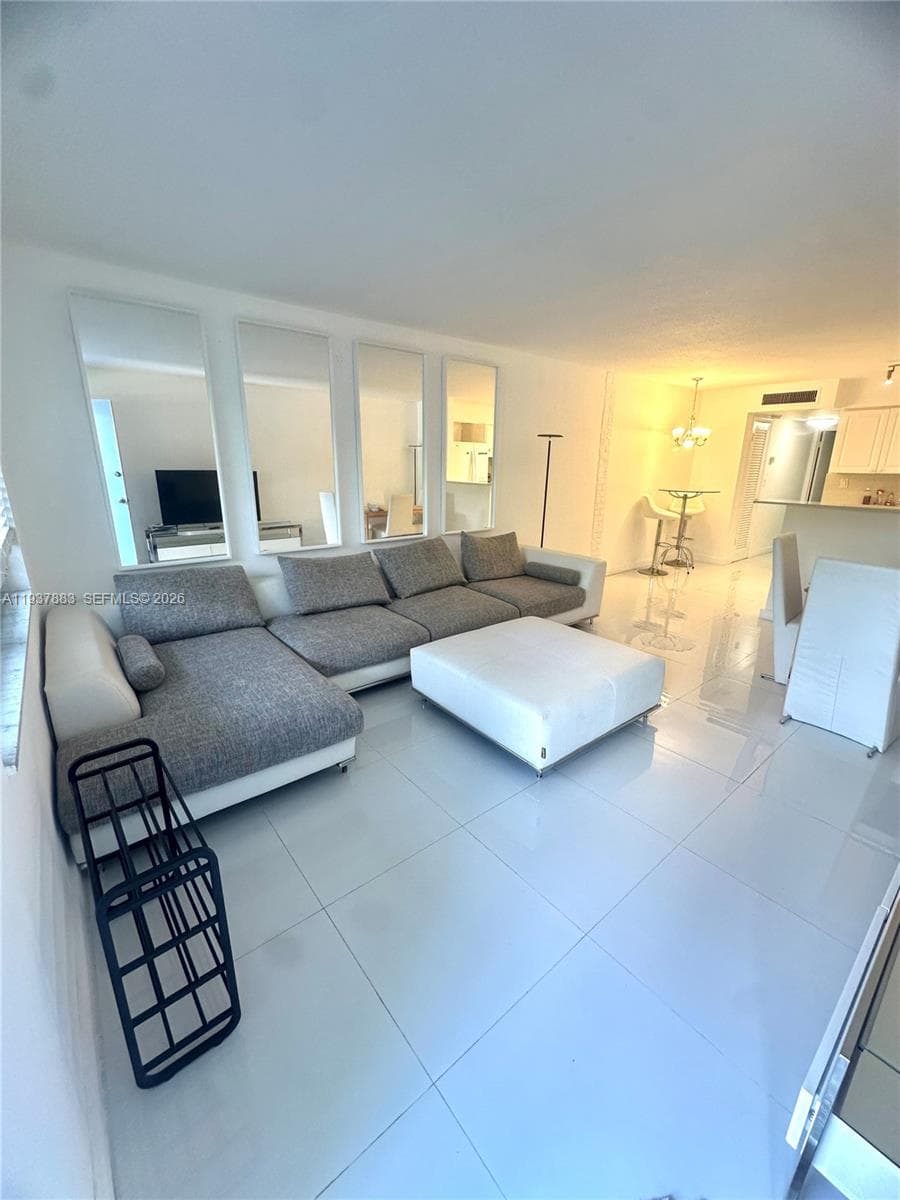 GOLDEN KEY CONDO, THE · #4 in Bay Harbor Islands - Photo 2
