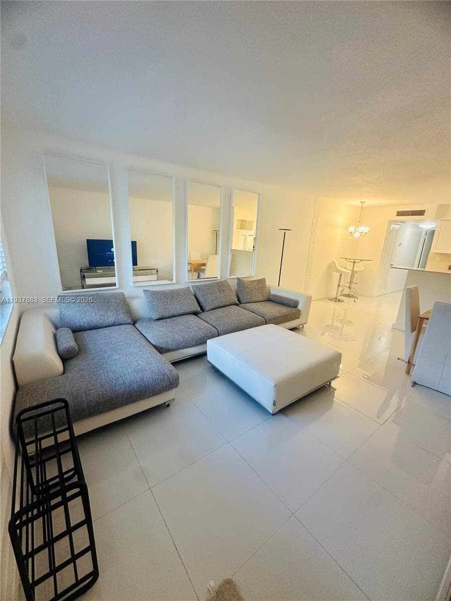 GOLDEN KEY CONDO, THE · #4 in Bay Harbor Islands - Photo 1