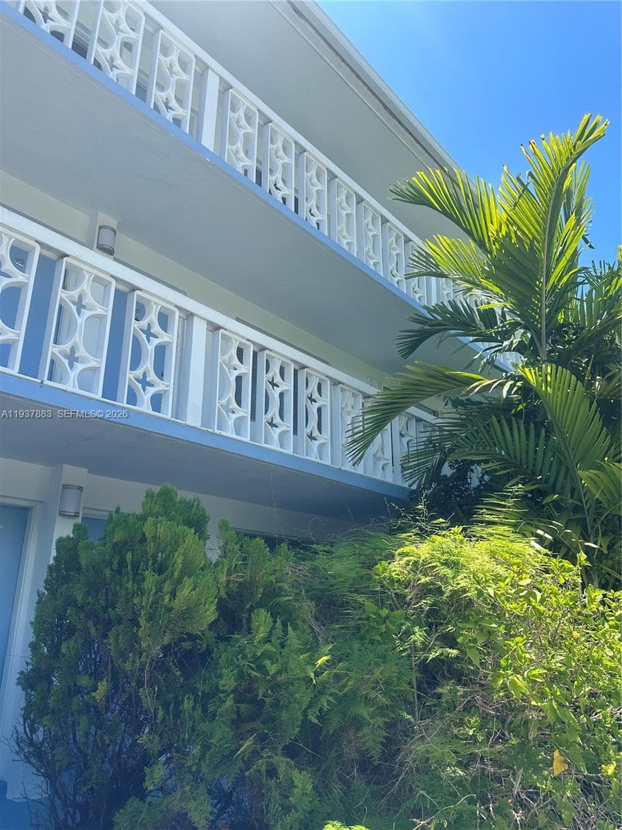GOLDEN KEY CONDO, THE · #4 in Bay Harbor Islands - Photo 8
