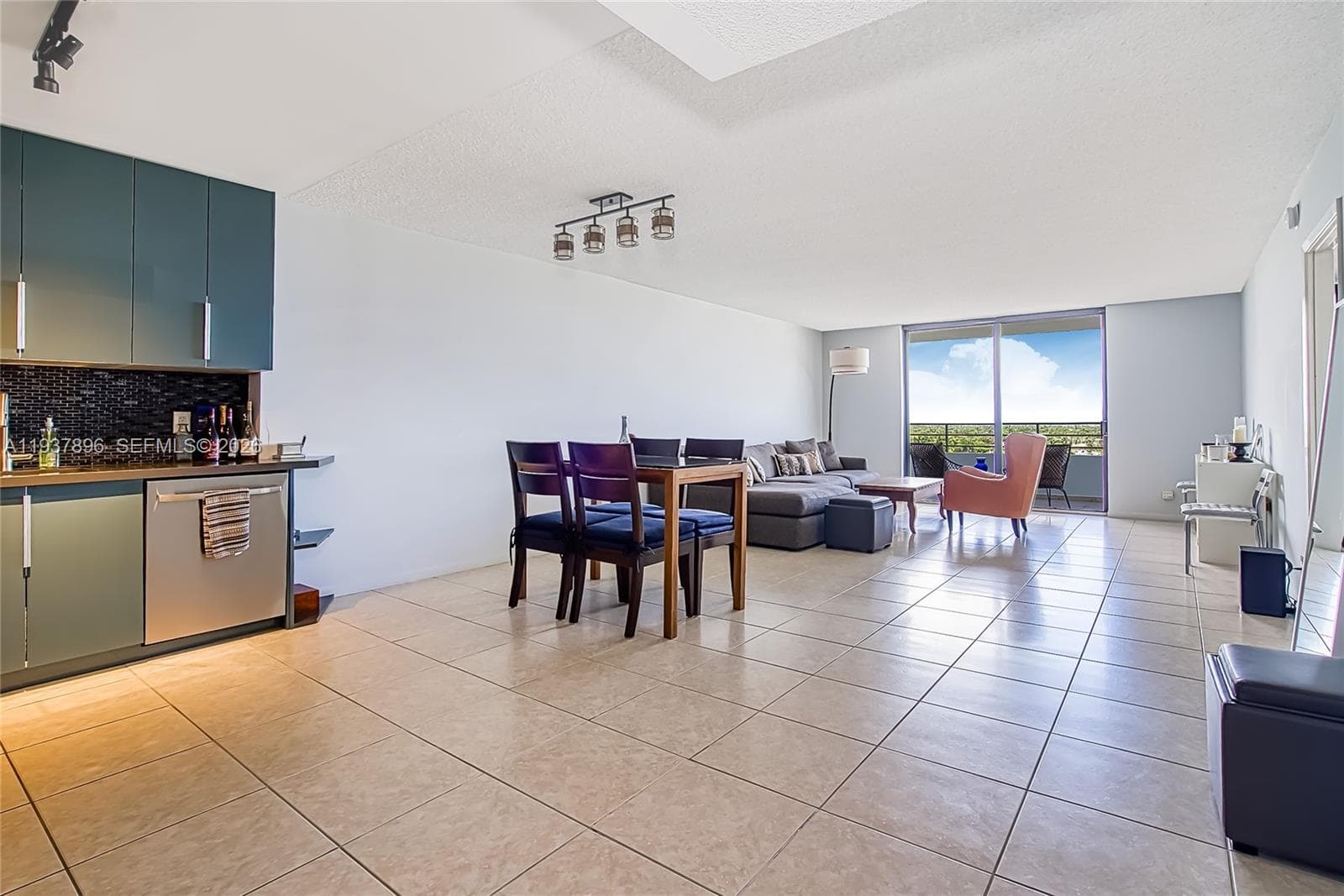 OLYMPUS CONDO · #911 in Hallandale Beach - Photo 12