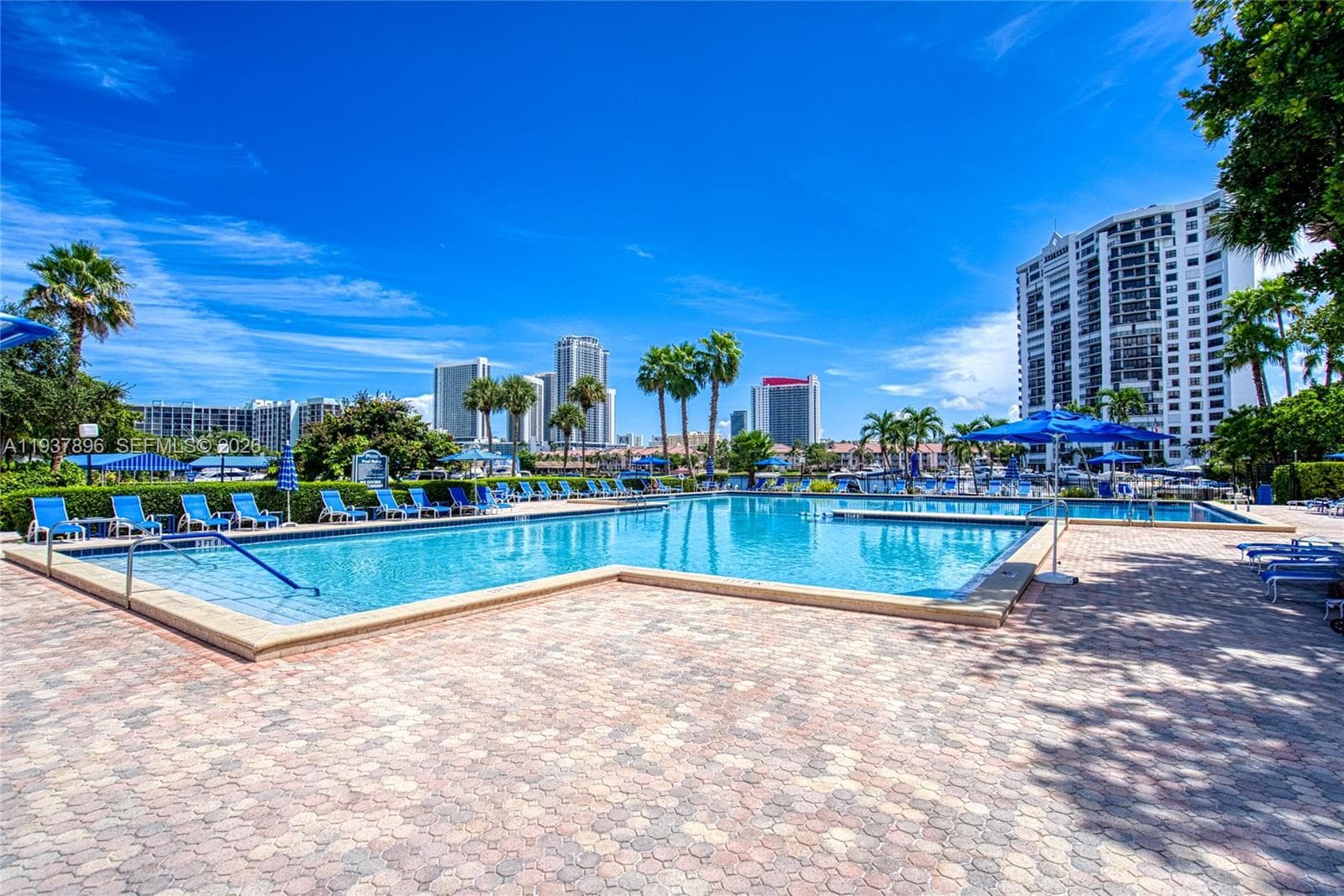 OLYMPUS CONDO · #911 in Hallandale Beach - Photo 34