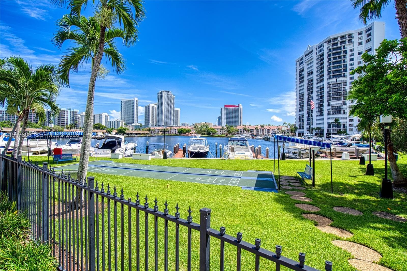 OLYMPUS CONDO · #911 in Hallandale Beach - Photo 37