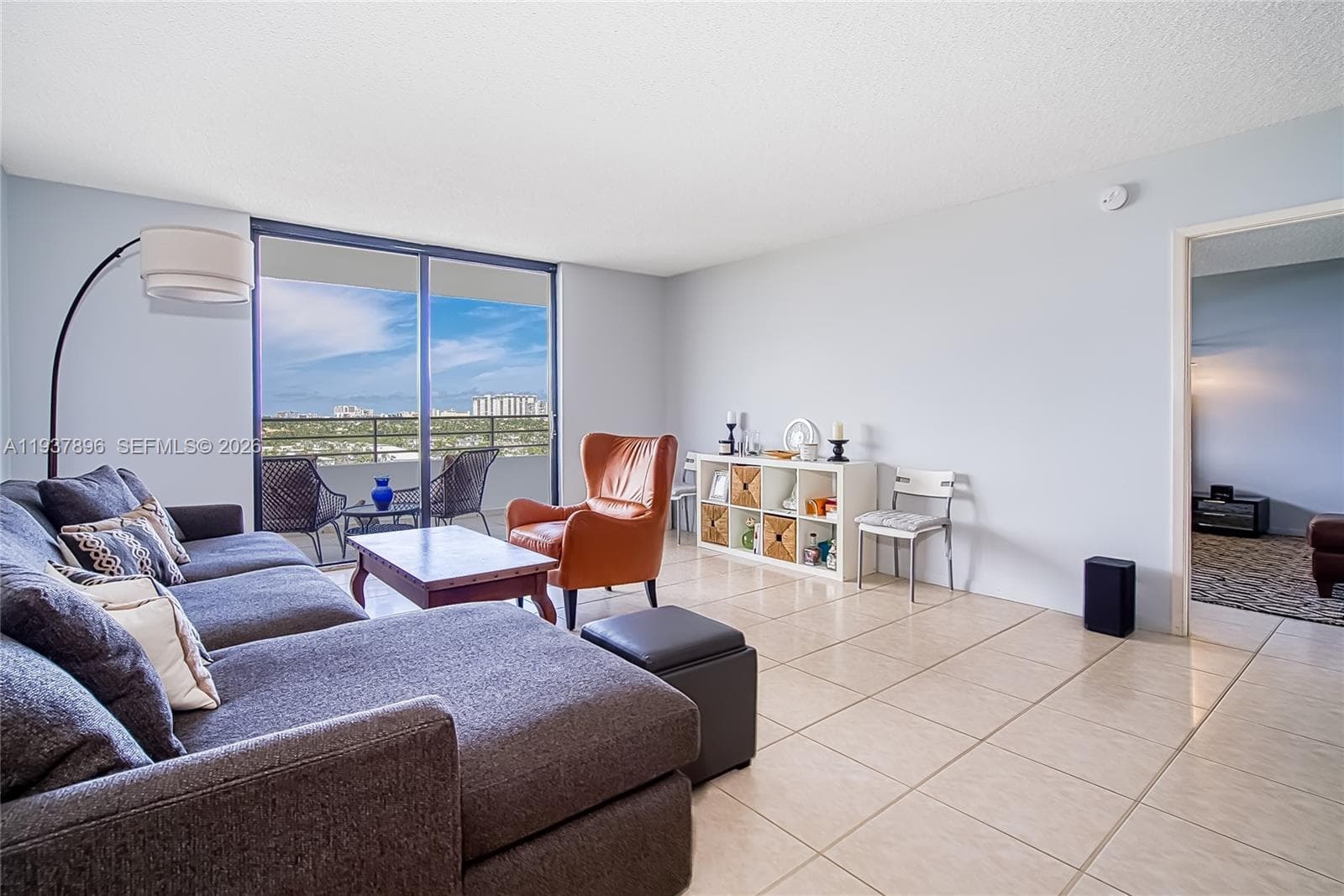 OLYMPUS CONDO · #911 in Hallandale Beach - Photo 15
