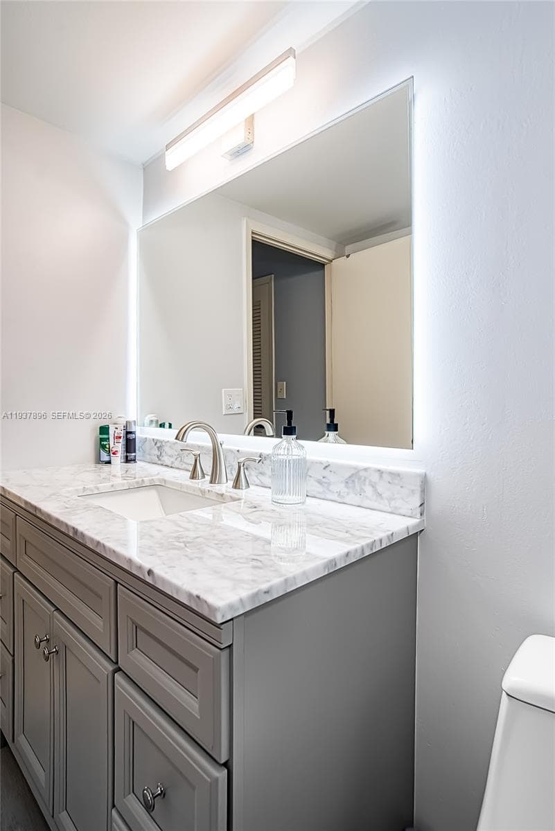 OLYMPUS CONDO · #911 in Hallandale Beach - Photo 29