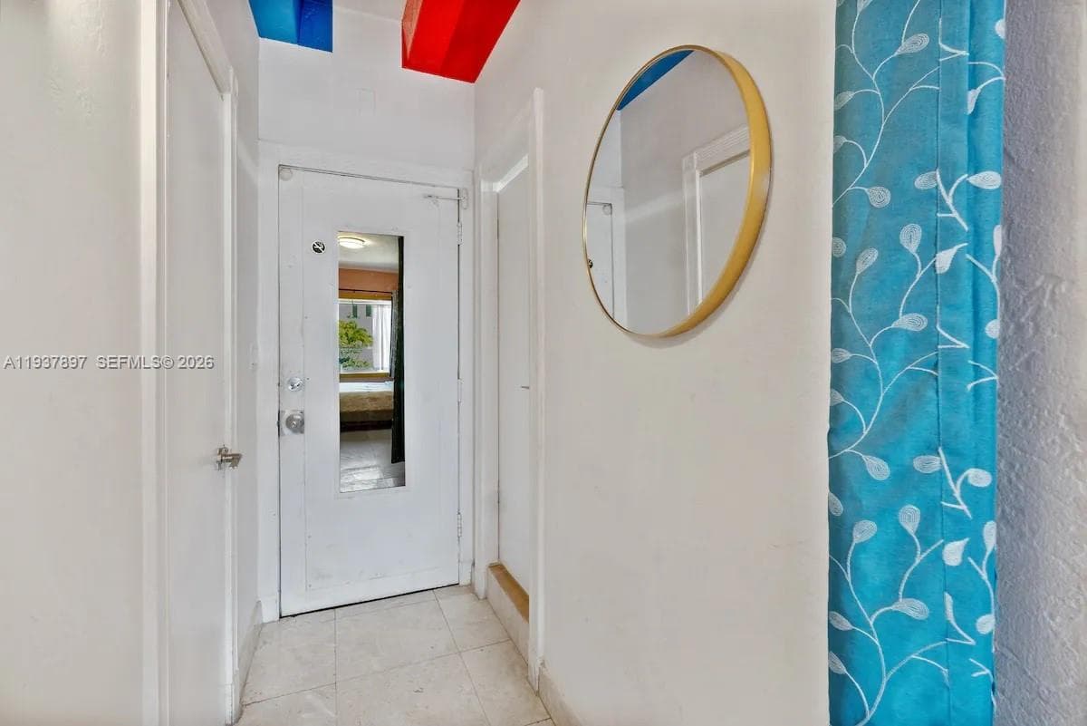 The Mantell Plaza · #234 in Miami Beach - Photo 9