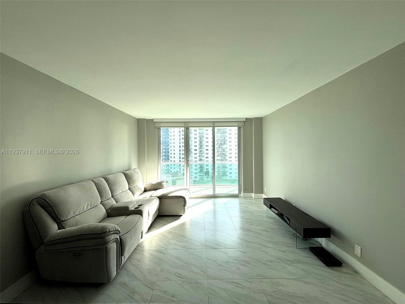 OCEANVIEW BUILDING B COND · #914 in Sunny Isles Beach - Photo 10