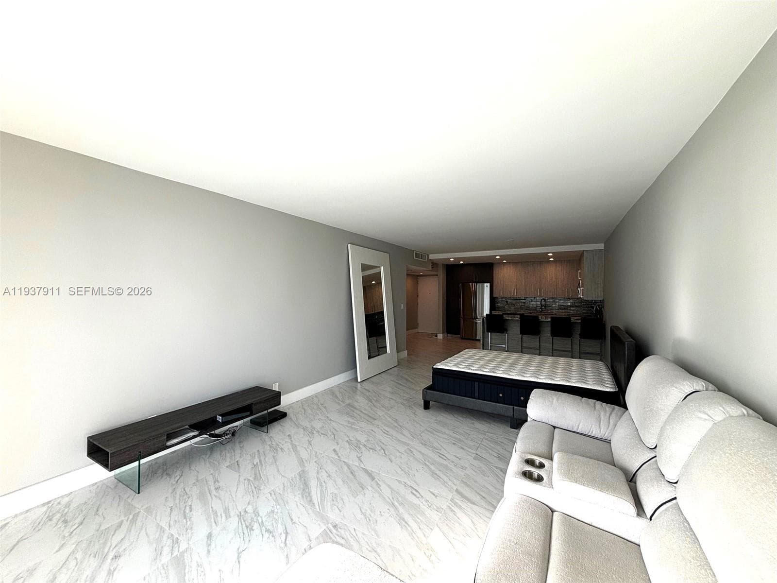 OCEANVIEW BUILDING B COND · #914 in Sunny Isles Beach - Photo 8
