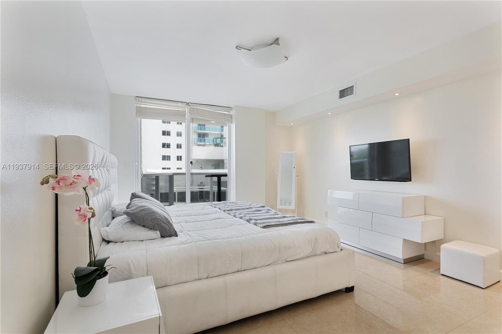 THE RIVIERA CONDO · #1110 in Miami Beach - Photo 5