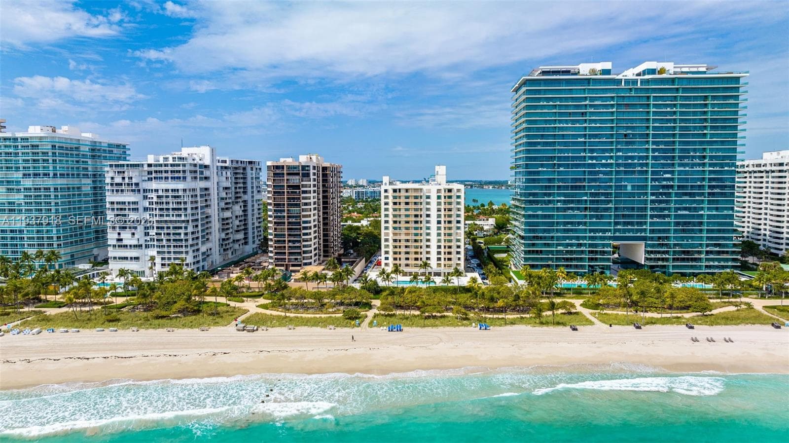 Plaza of bal Harbour · #1211 in Bal Harbour - Photo 2