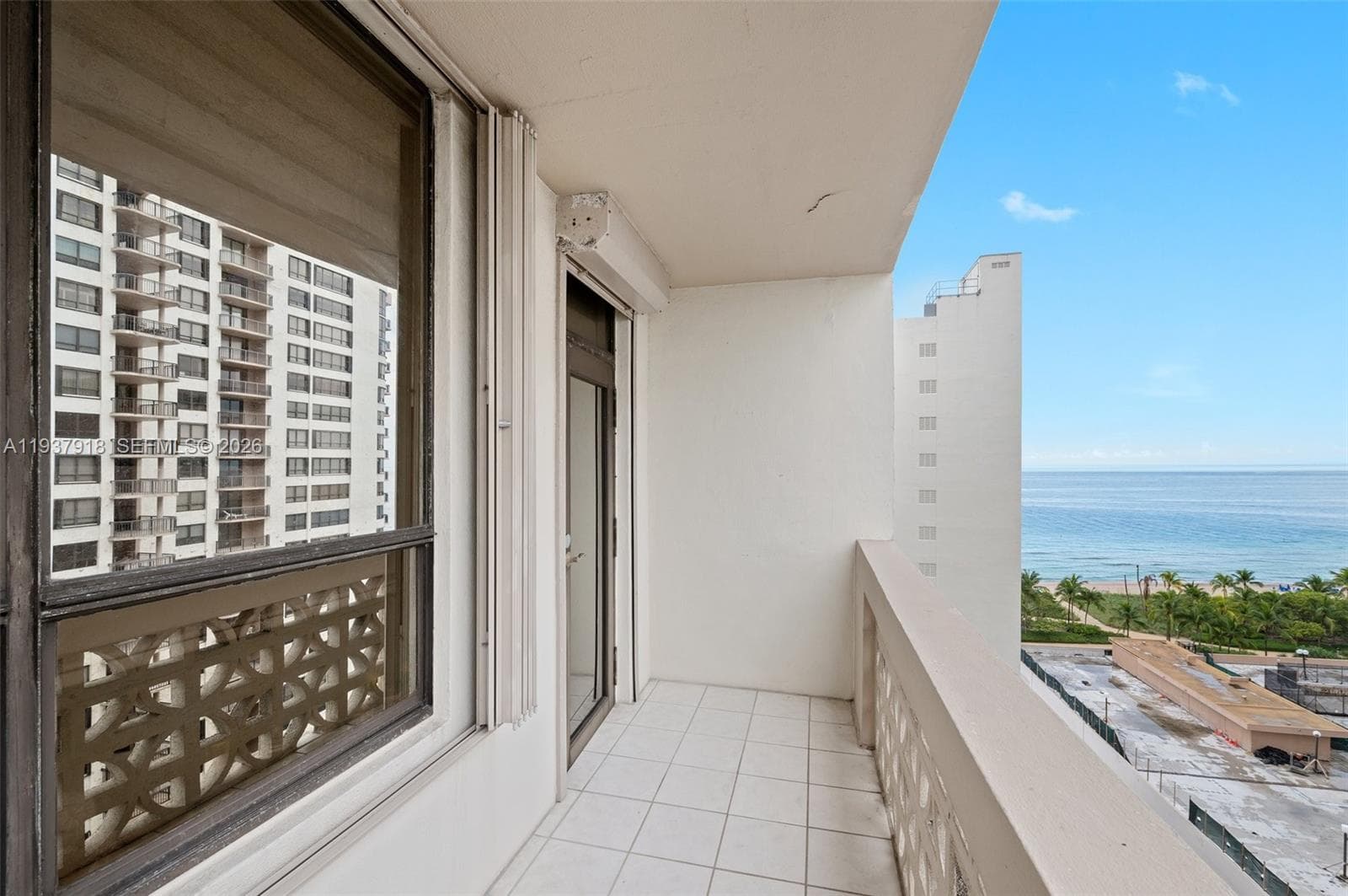 Plaza of bal Harbour · #1211 in Bal Harbour - Photo 9