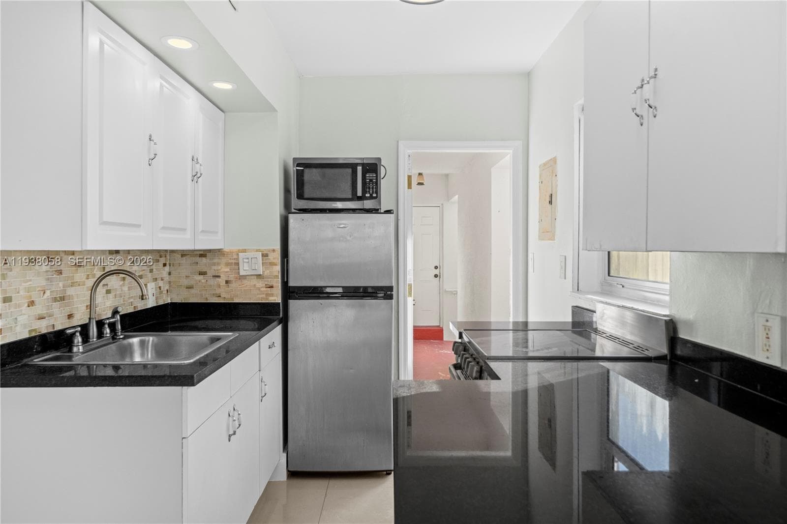 MARSEILLES CONDO · #21 in Miami Beach - Photo 10