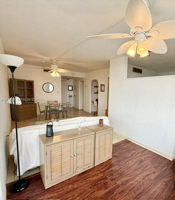 Triton Tower · #1114 in Miami Beach - Photo 5