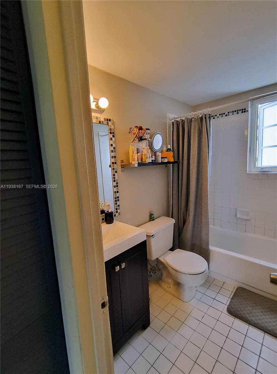 SOUTH BEACH RESIDENCES CO · #203 in Miami Beach - Photo 4