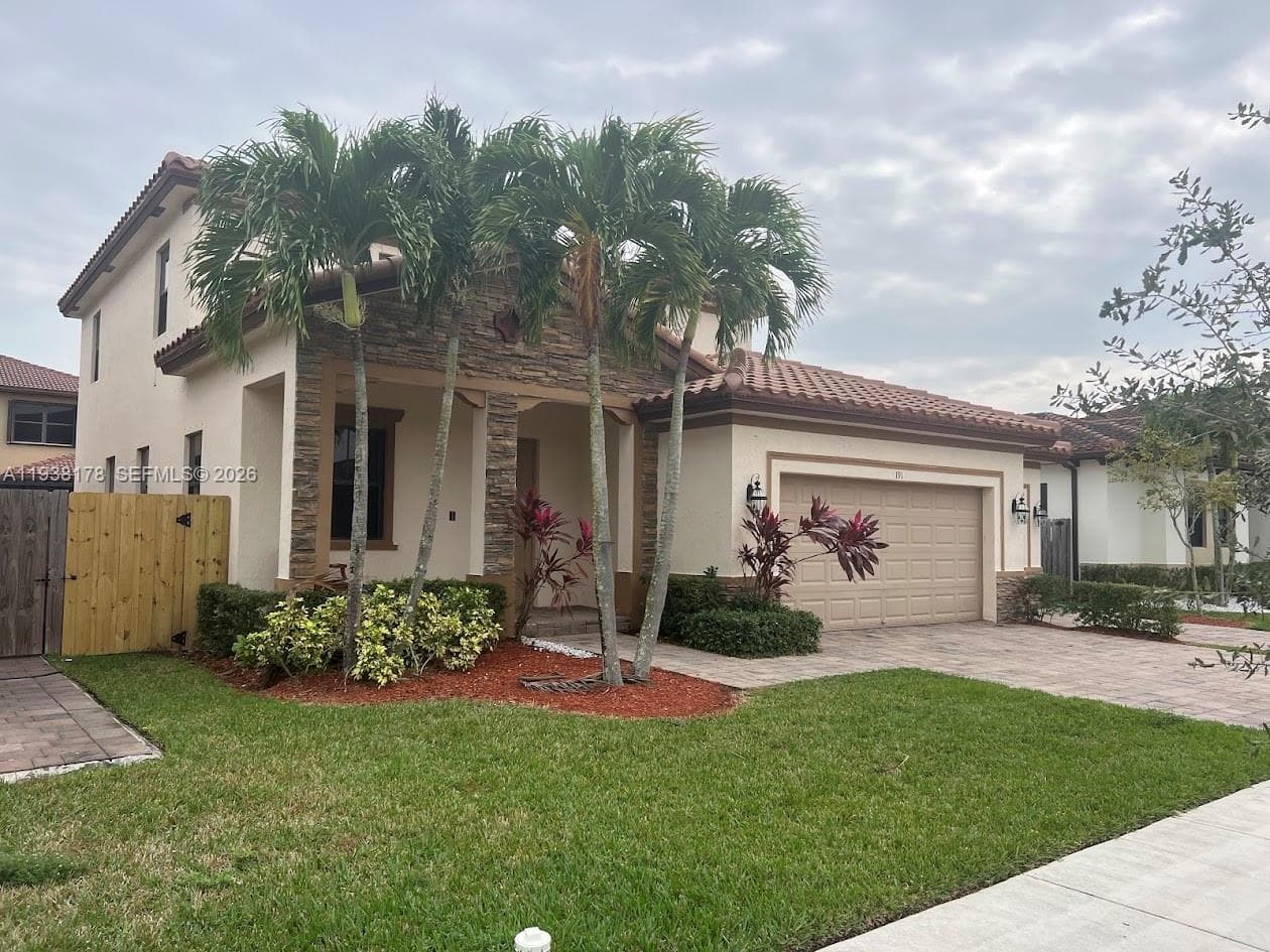 191 SE 35 TH AV. photo 53
